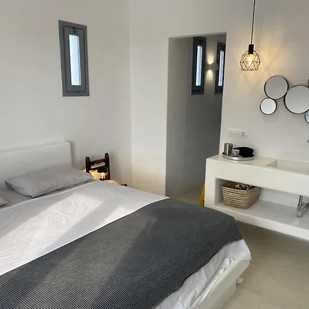 The Hedonist Square Cycladic House With Sea View Parikia (Paros)